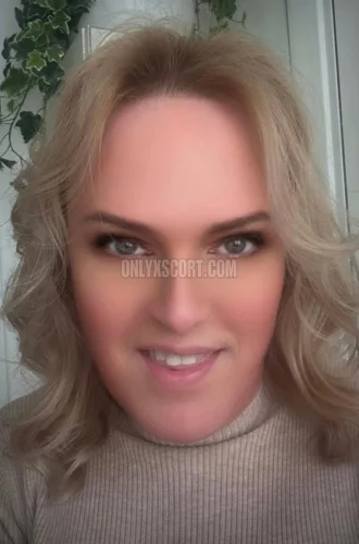 Escort EmmaTransParis, Courbevoie